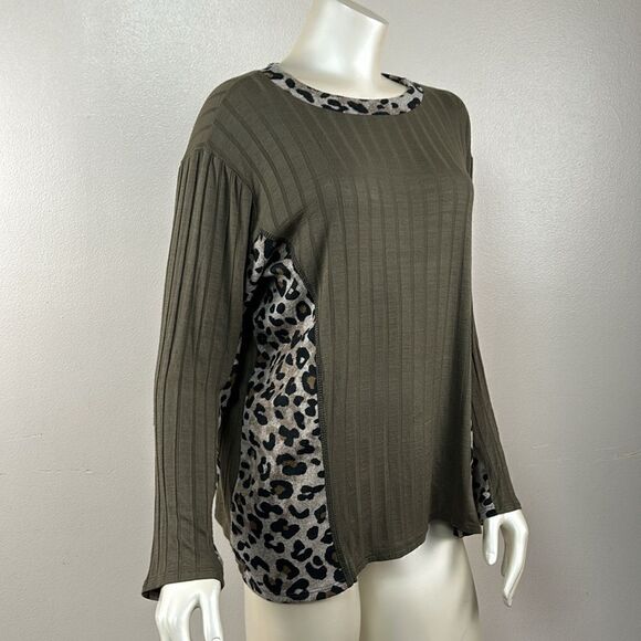Women’s HAPTICS mixed media animal print ribbed long sleeve shirt top green - Picture 3 of 5